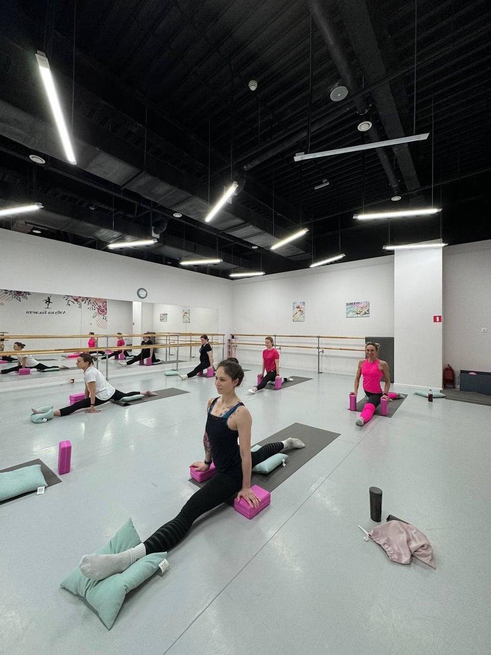 Современные залы