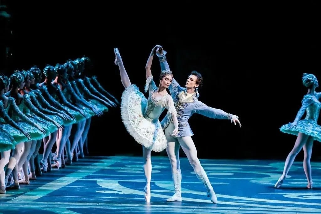 Современные залы