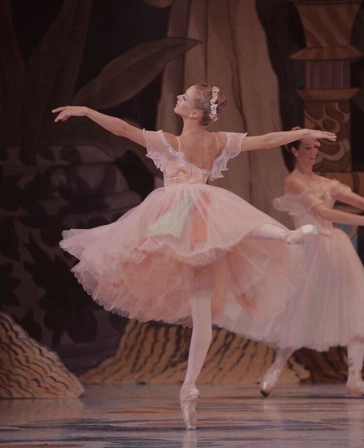 Современные залы